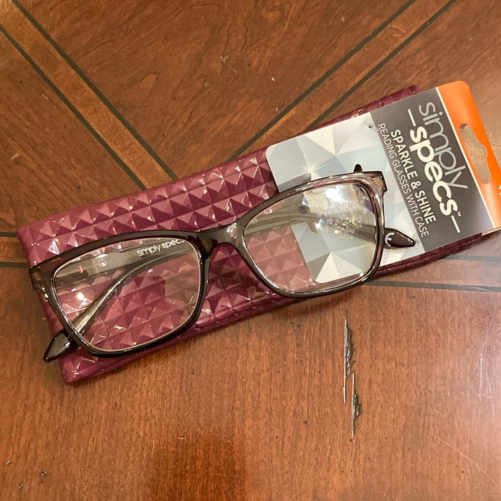 Simply Specs reading glasses and coordinating case. Burgundy/ wine New with tags